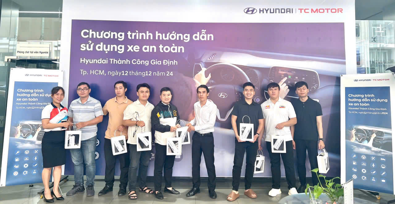 Cảm ơn quý khách hàng tham gia chương trình HDSDXAT tháng 12 tại Hyundai Thành Công Gia Định